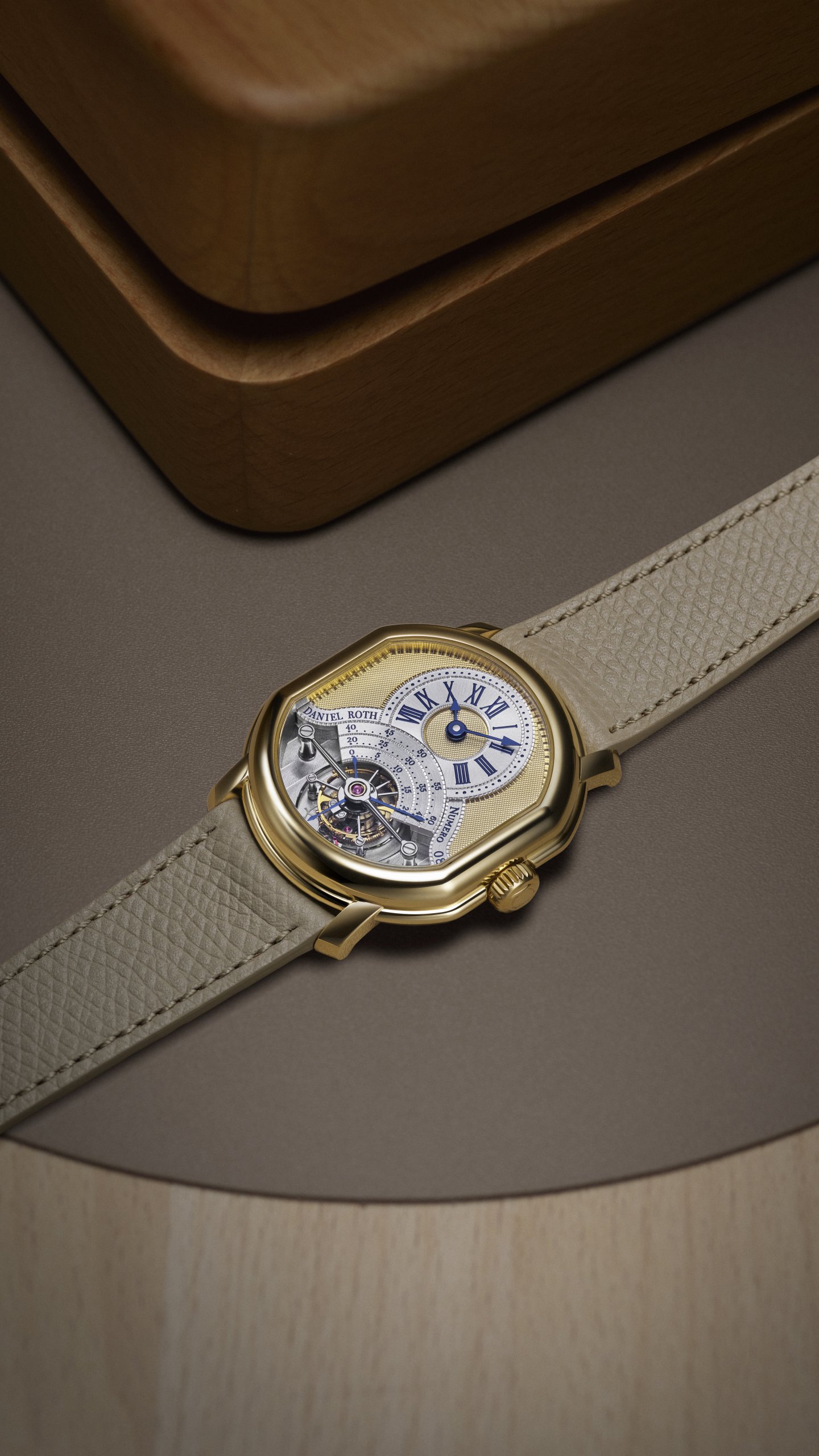 【GPHG2024 受賞作➂・トゥールビヨン部門】「ダニエル・ロートトゥールビヨンスースクリプション」~1988年のオリジナル・トゥールビヨンウォッチへのオマージュ