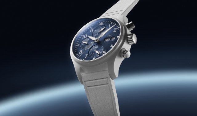 IWCシャフハウゼン、ホワイト・セラミック製の 「パイロット・ウォッチ・クロノグラフ 41 “プティ・プランス”」を発表
