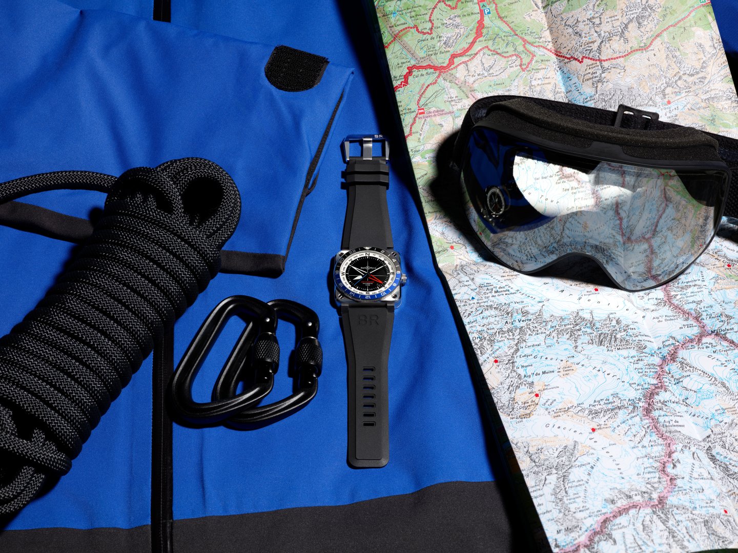 ベル＆ロスよりツートーンベゼルと方位計目盛り付きダイヤルの「BR-03 GMT コンパス」が登場～新たなナビゲーションインストゥルメント