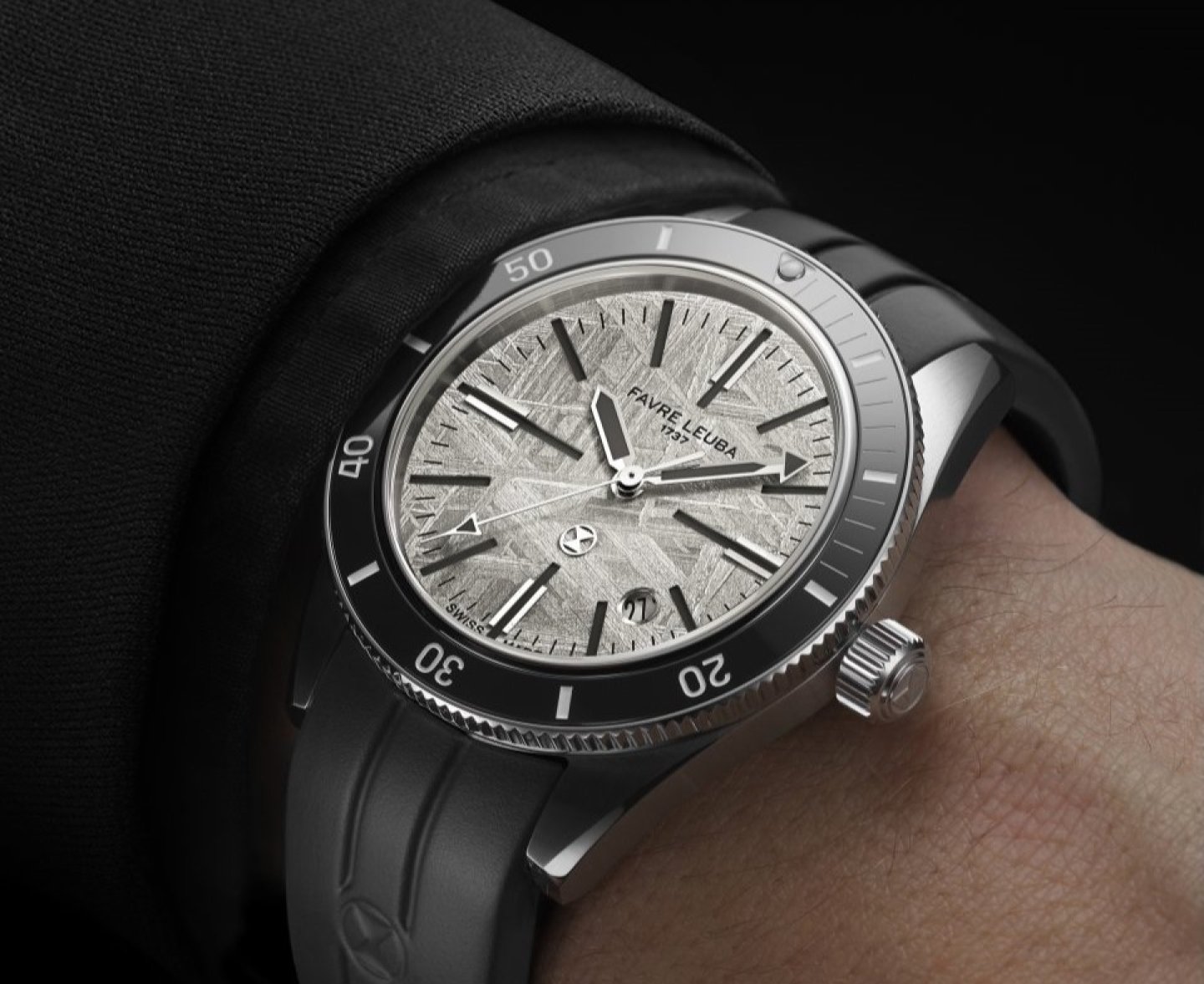 ファーブル・ルーバ「ディープレイダー・ルネサンス」にメテオライト& マラカイトの新作～ブランド288年の歴史上で初の貴石ダイヤル