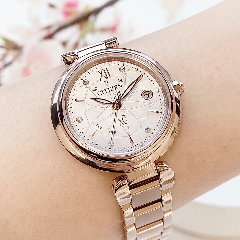 クロスシー　腕時計　桜　ピンクゴールド