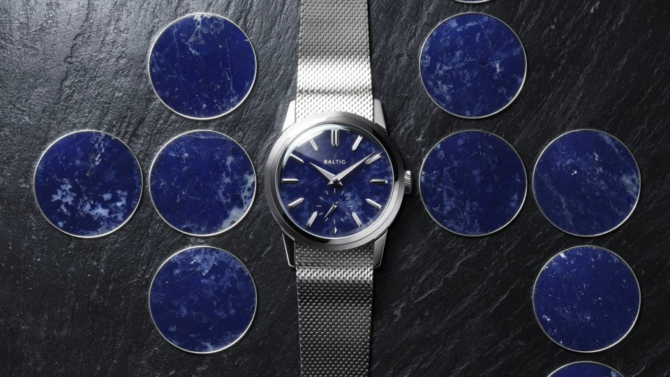 BALTIC(バルチック)」から 千年の時が宿る天然石の文字盤 採用の