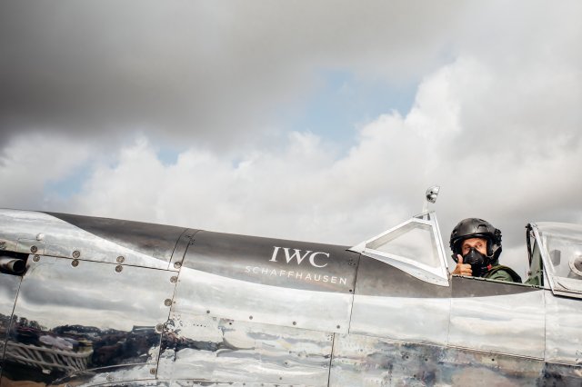 IWC シャフハウゼン、「シルバースピットファイア」の世界一周飛行を支援～9月下旬には日本にも寄港！