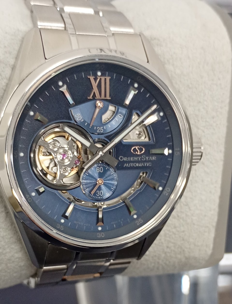 Orient Starの「Moving Blue～世界をつなぐ感動の青～」シリーズ第6弾