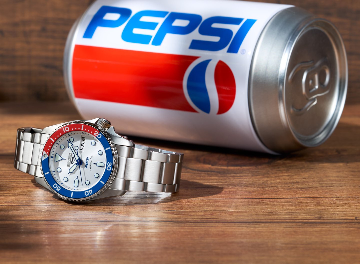 ＜セイコー 5スポーツ＞に、Pepsi®との初のコラボレーション限定モデルが登場～