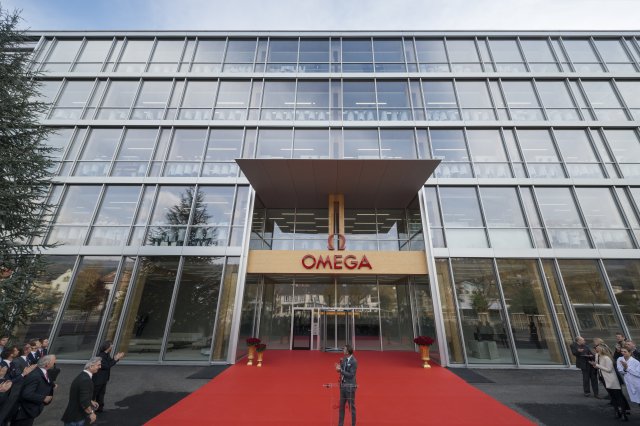オメガ、スイス・ビエンヌに新工房をオープン