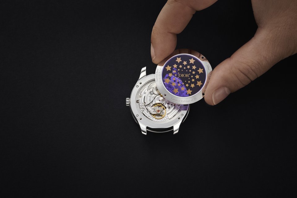 ※ジャンク品・クリスチャンディオール・星空のような文字盤✨素敵な佇まい✨ ディオール“八芒星”の輝く新作腕時計、ダイヤモンド＆ピンク