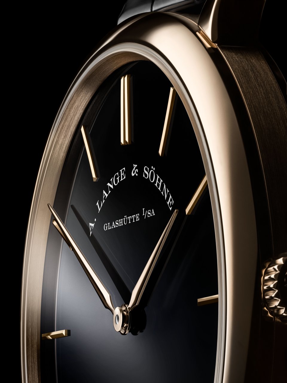 A.ランゲ＆ゾーネ、「サクソニア・フラッハ」にオニキス ダイヤルの