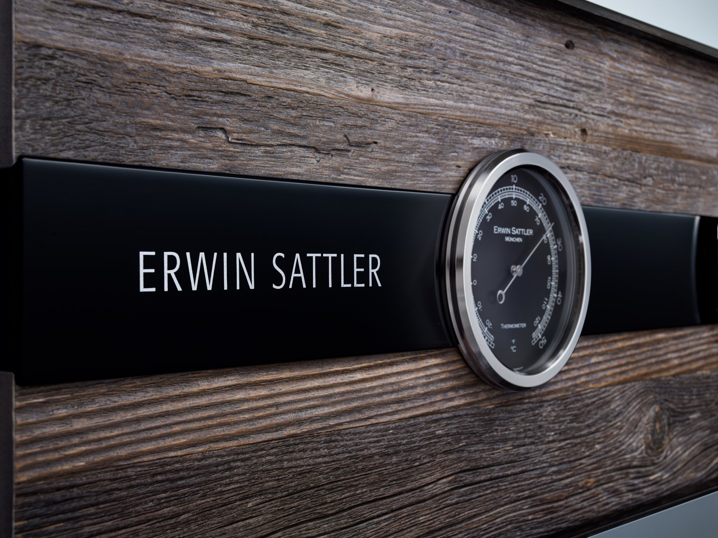 エルウィン・サトラー、ドイツ職人魂の究極～大切な時計コレクションを安全に収納する「Rotalis24」が新登場
