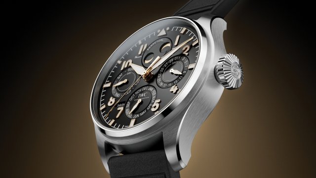 IWCシャフハウゼン、メルセデス・ベンツの140年にわたるイノベーションを祝福し、140本限定の記念モデルを発表