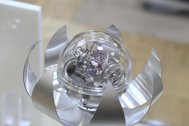日本橋三越本店 Arts and Crafts watches and Clocks イベントでアントン・スハノフ ロータスが本邦初公開！