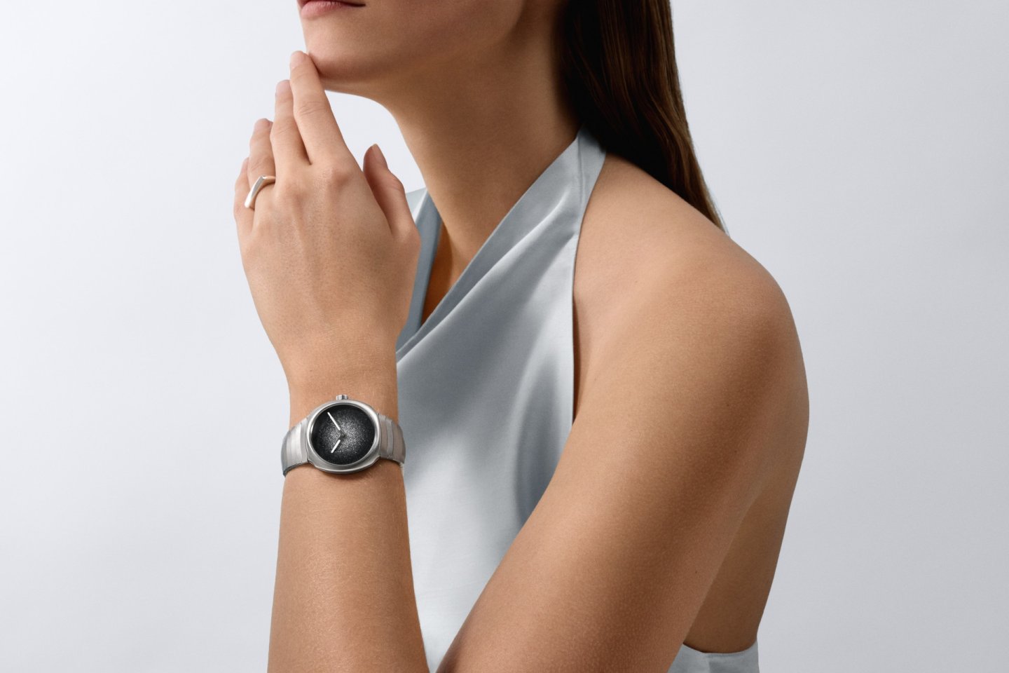 Hモーザー、コンパクトなフォーマットで2本の新たなストリームライナーを発表～34mmと28mmの2サイズ