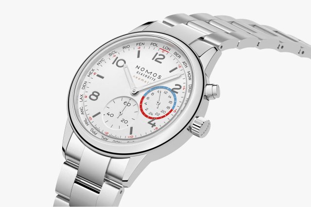 ノモス グラスヒュッテ の「クラブスポーツ ネオマティック ワールドタイマー」に新色 “ホワイト”が登場～NOMOSのシンプルな機能美を備えたバウハウスデザイン