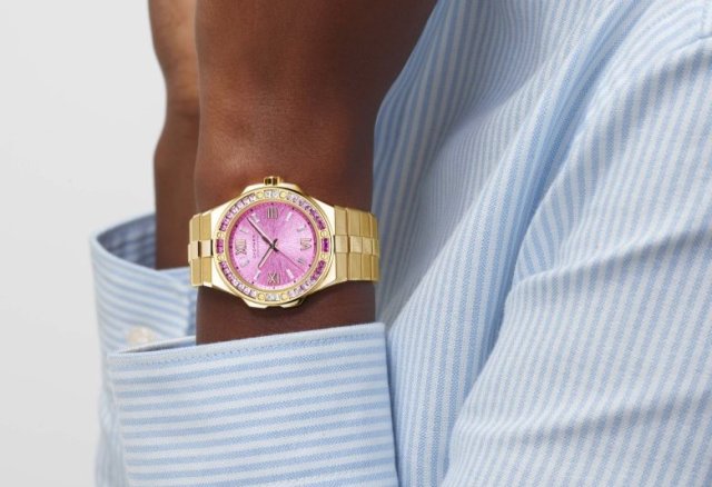 ショパール、18Kエシカルイエローゴールド製36mm径の「アルパイン イーグル 36 サミット」を公開～標高の高い岩場にのみ咲く繊細なアルプスの花、“ロックジャスミン”カラー文字盤を採用