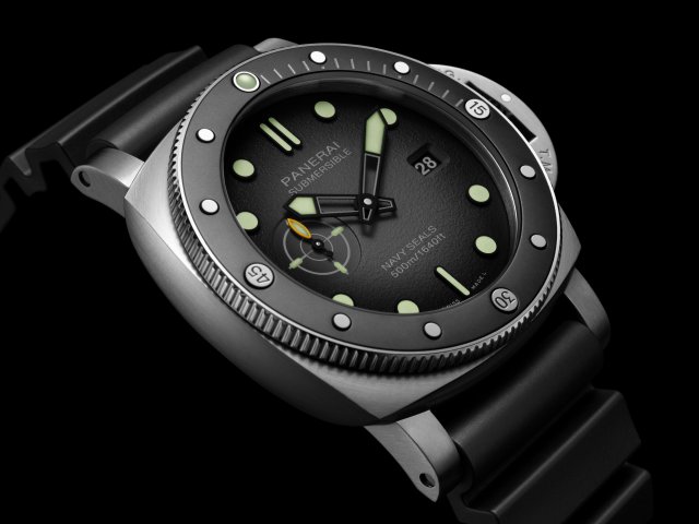 パネライの新しい「サブマーシブル ネイビーシールズ PAM01738」発売～現代的な視点でパネライの伝統を反映し、極限の条件下でもオーナを支えるツール・ウォッチ
