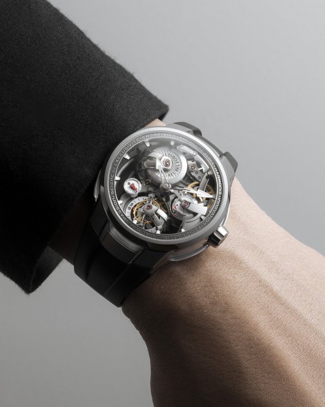 グルーベル フォルセイの「アーキテクチャ」～都会感あふれる腕時計