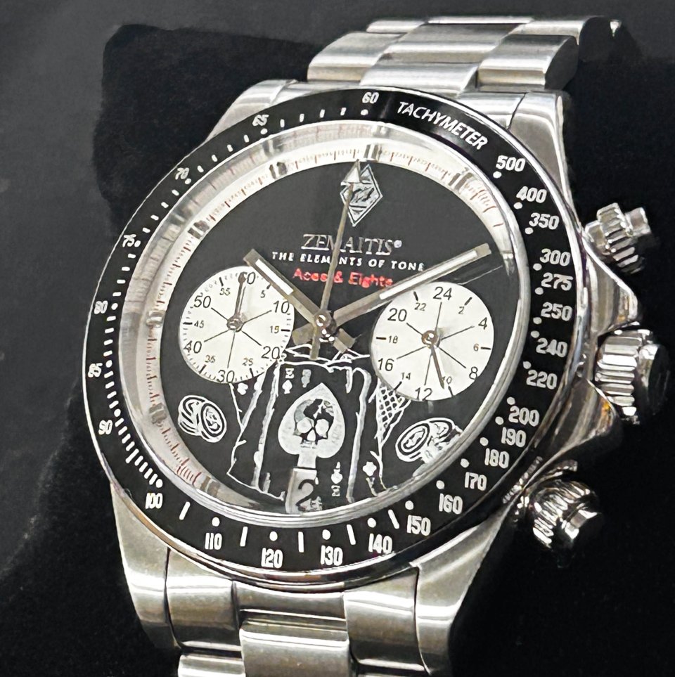 ゼマイティス・ギターのデザインをイメージした限定ウォッチ・第4弾