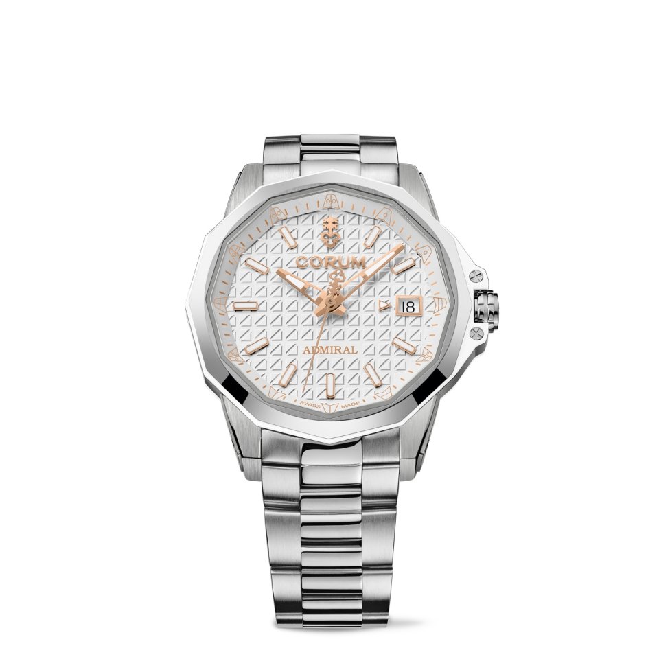 コルムが「アドミラル 38 オートマティック」の新作を発表～伝説的な