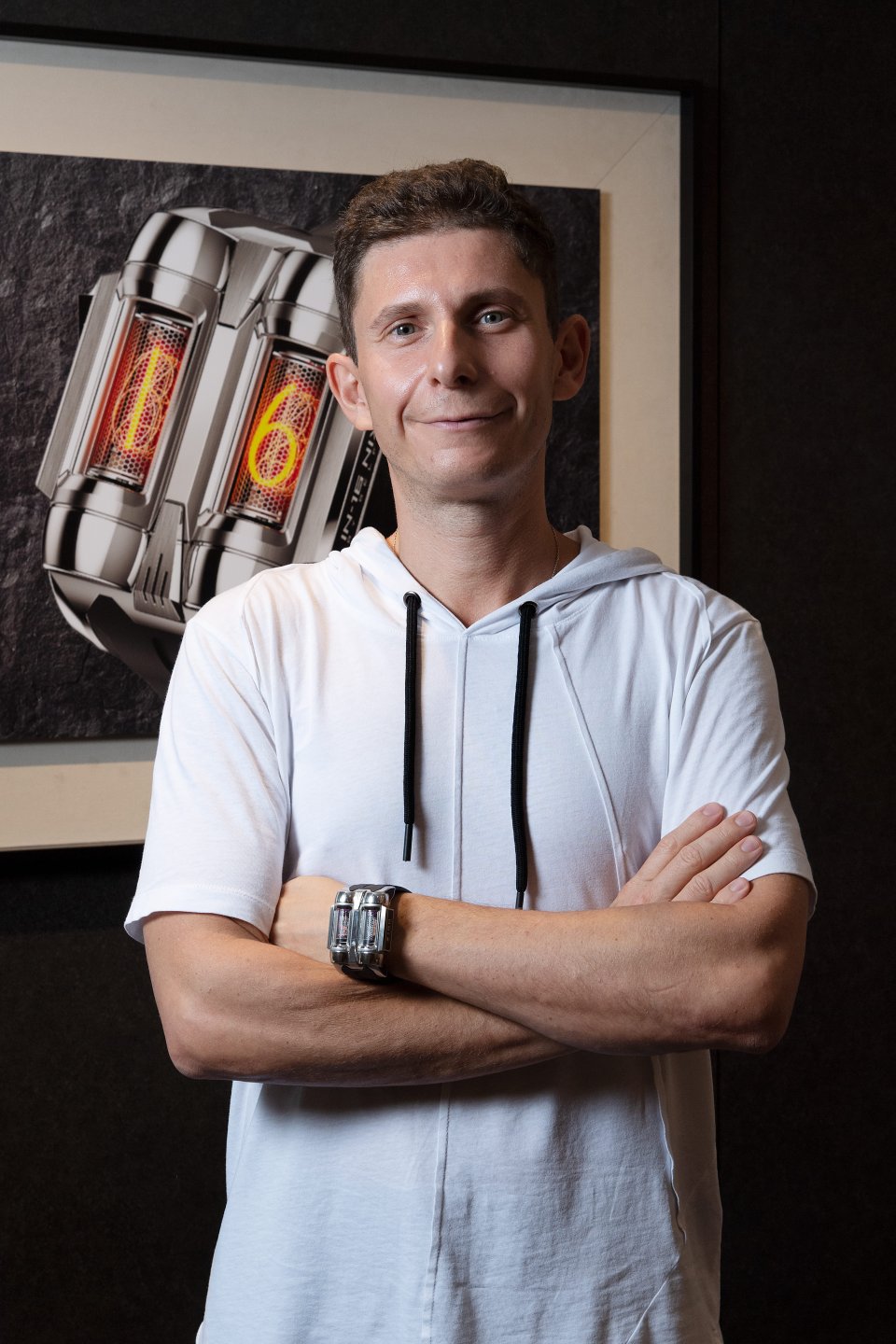 ニキシ―管を使用した腕時計「GELFMAN」が日本上陸～日新堂 銀座本店が