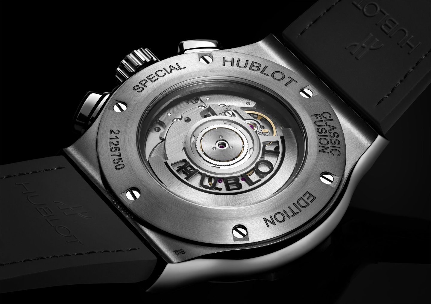 ウブロから サッカー日本代表オフィシャルウォッチ 「クラシック・フュージョン クロノグラフ チタニウム ブルー ヴィクトリー」を発表～日本限定の特別なタイムピース