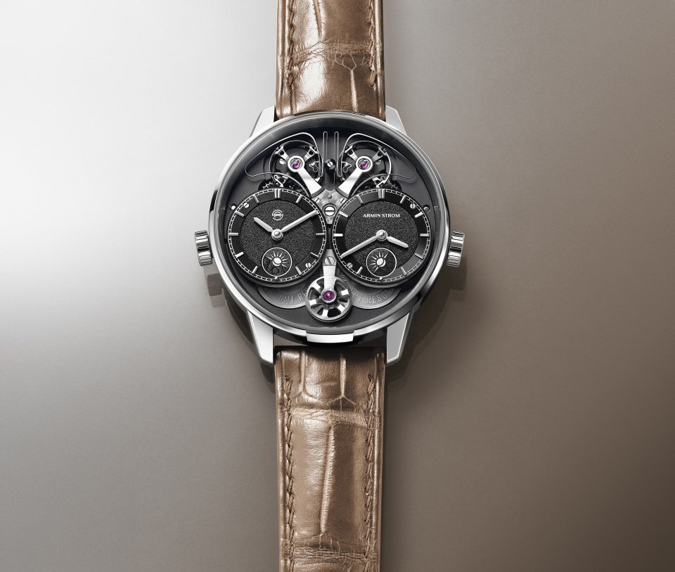 アーミン・シュトローム「Dual Time GMT レゾナンス マニファ