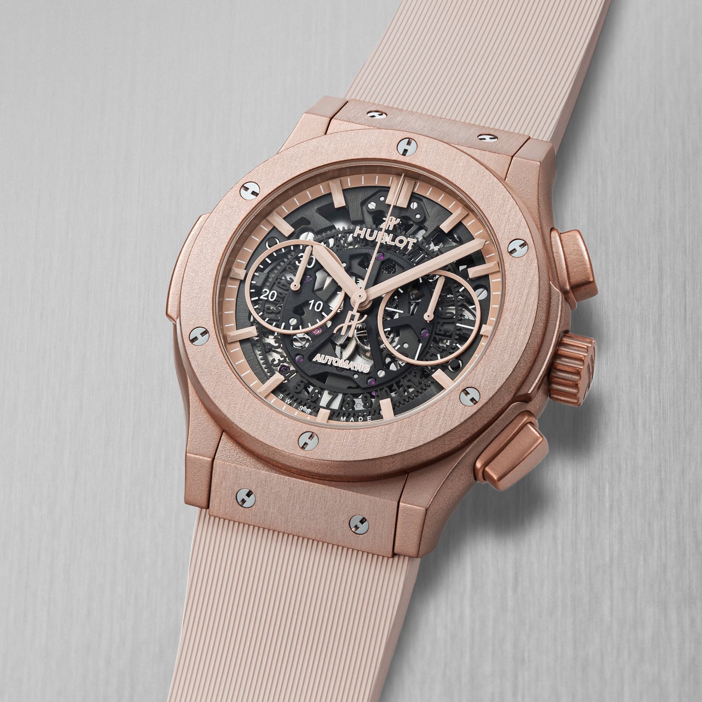 ウブロからジェンダーレスなカラーが美しい日本限定モデル「アエロ・フュージョン クロノグラフ アルミニウム ピンク」が登場