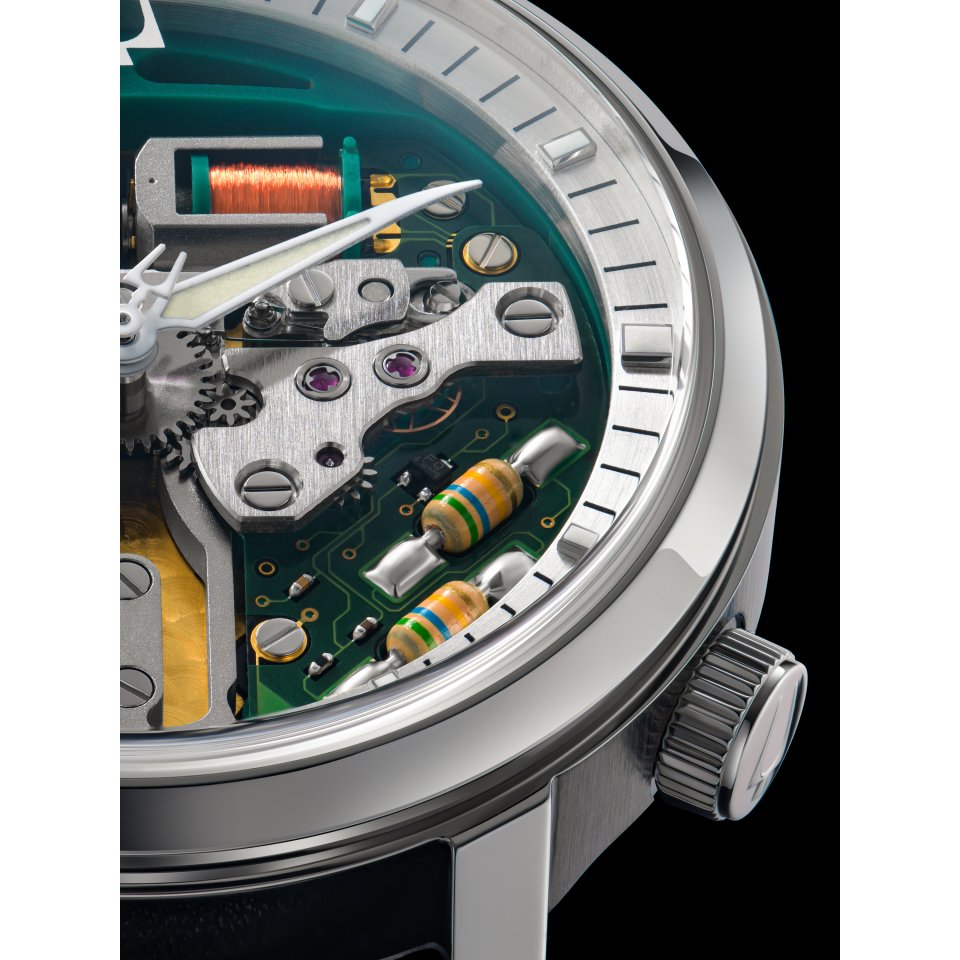 ブローバの電子式音叉腕時計