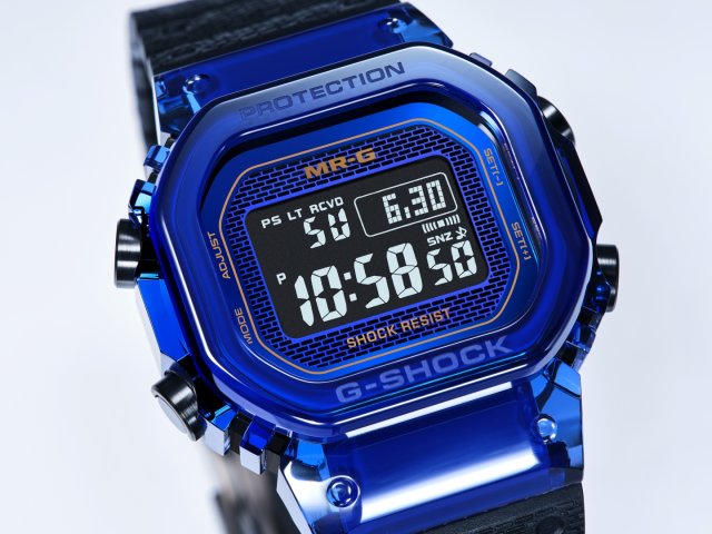 “G-SHOCK”の最上位コレクション“MR-G（エムアールジー）”にブルーサファイアクリスタルをまとった新作が誕生