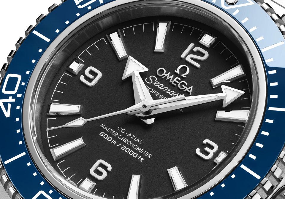 オメガ「プラネットオーシャン」第4世代を発表～3種類のウォッチヘッド