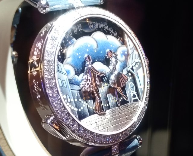 ヴァン クリーフ＆アーペルの「Watches＆Wonders 2025」～パリの空の下で紡がれた、新たな「ポエトリー オブ タイム」