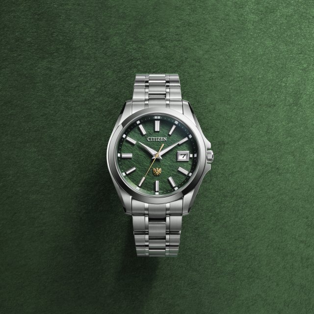 シチズンより、草木染緑和紙文字板を使った初の『The CITIZEN』が エコ・ドライブ50周年限定モデルとして登場