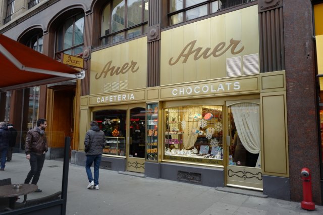 Ay&Ty Style in Geneva #11 ->Chocolate Shopping