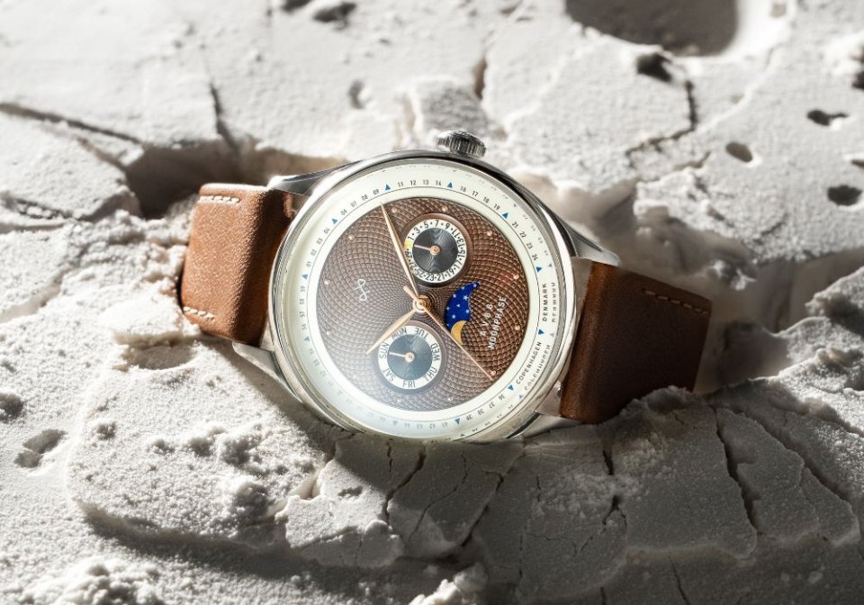 イ*ケ様 ABOUT VINTAGE メンズ 腕時計 Amazon.com: About Vintage 1844 Chronograph Mens Watch, Stainless