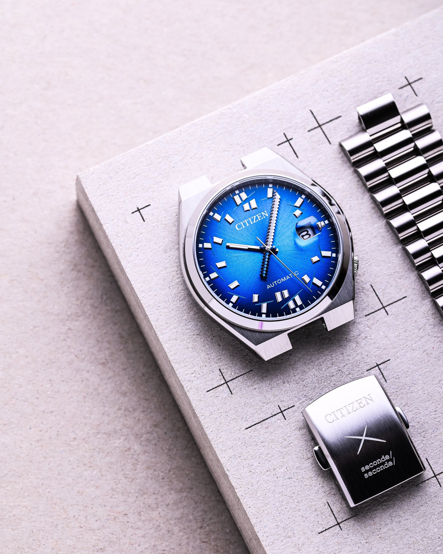 『シチズンコレクション』TSUYOSAに、「seconde/seconde/」との初のコラボレーションモデルなど新作４モデルが登場