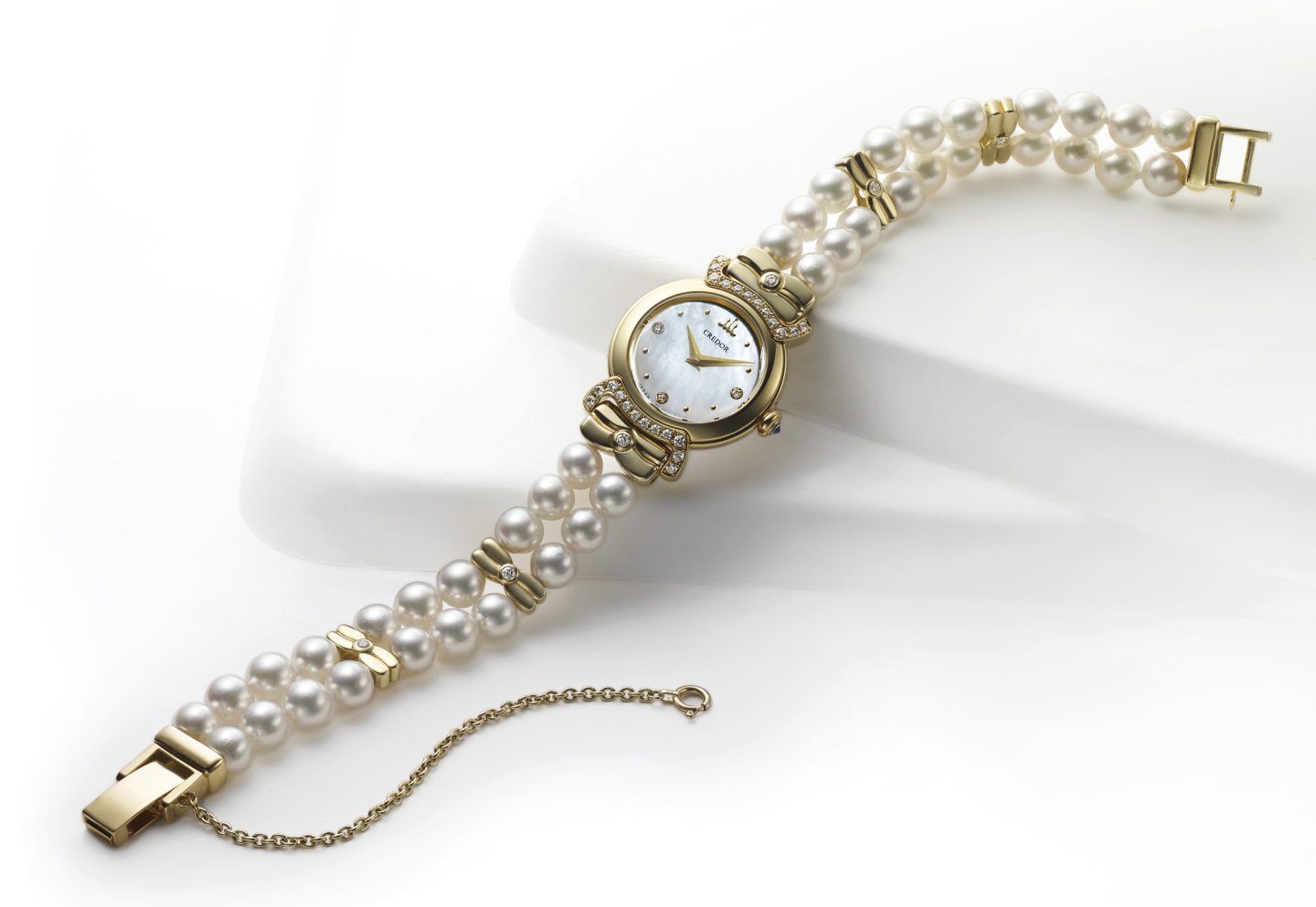 ＜クレドール＞「リネアルクス」シリーズより、最上級のアコヤ真珠を採用したパールブレスレットモデルを発売