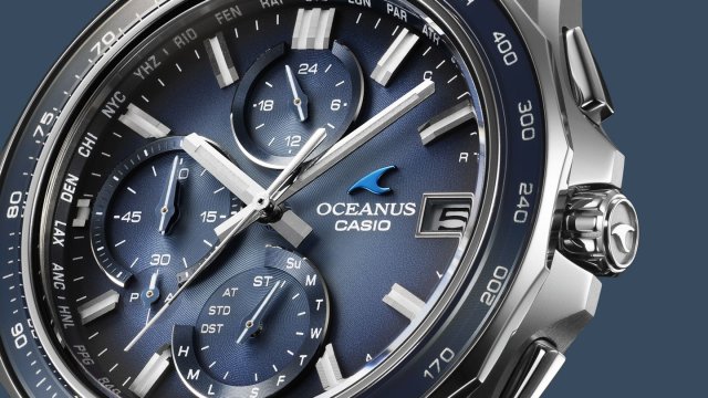 カシオ“OCEANUS”より、深みのあるグラデーション文字板を採用した新作5モデルが発売