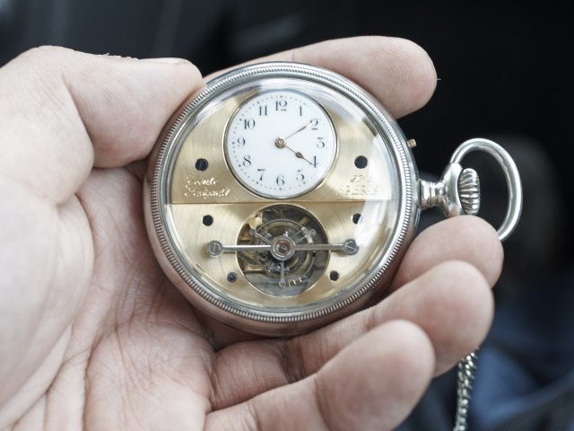 関口陽介さん製作の懐中時計