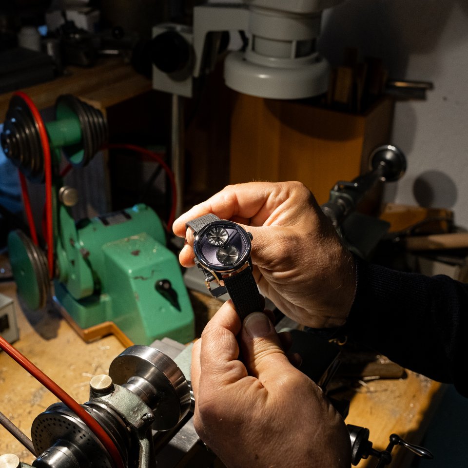 ルイ・エラールがCEDRIC JOHNER(セドリック・ジョナー)と