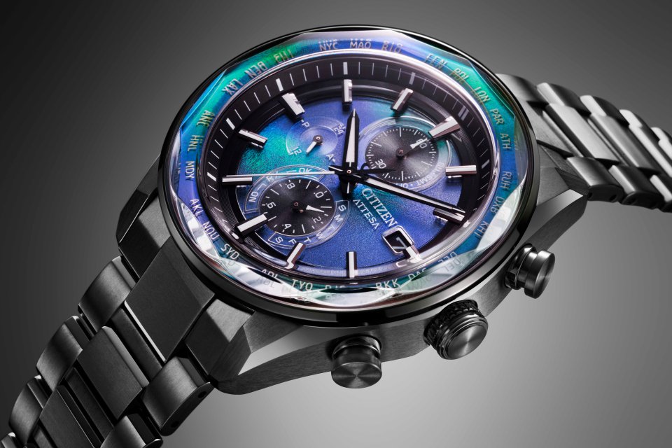 シチズンアテッサ』ACT Lineにサファイアベゼルを備えた新モデルが登場