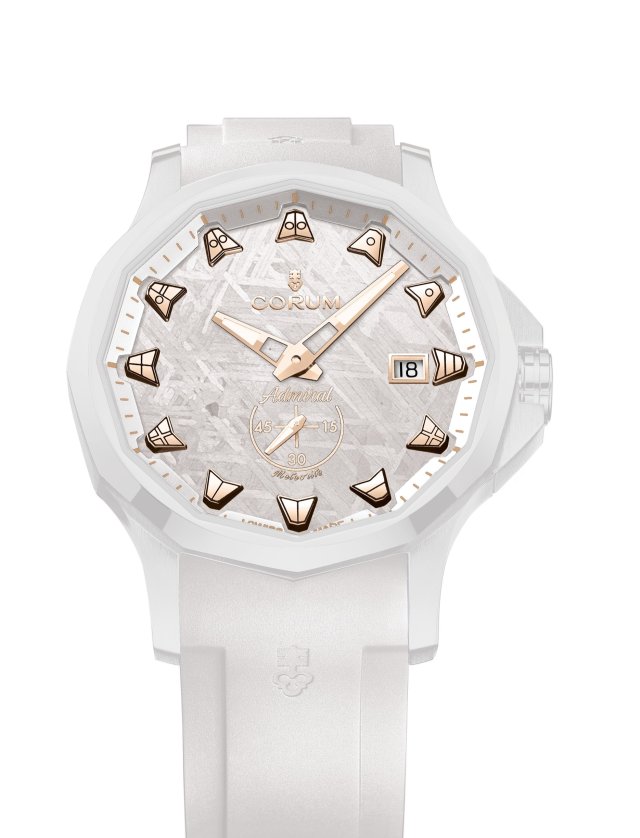 コルムがセラミックとメテオライトにゴールドの意匠を重ねたホワイトトーンの「アドミラル 42 オートマティック」発売