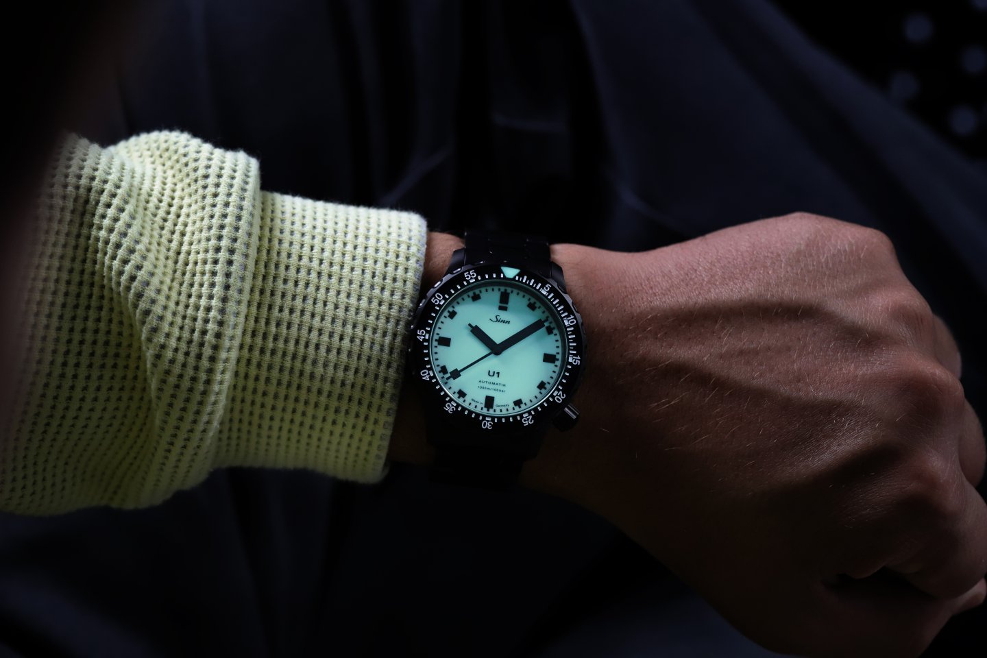 ジン新作、フル発光文字盤の限定モデル「U1 S L」～完全な暗闇においても最大限の機能性と革新的な発光性能を発揮