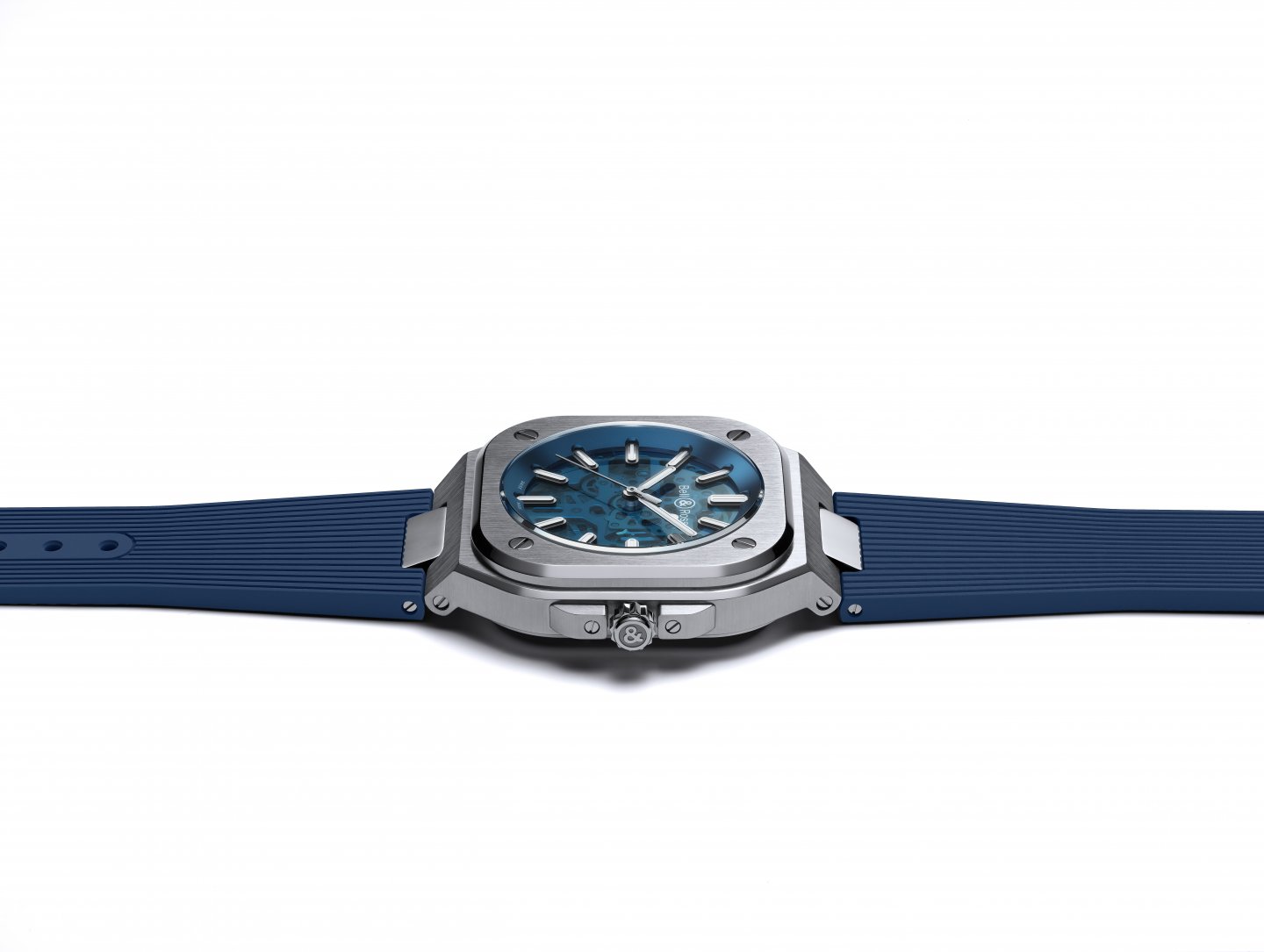 ベル&ロス BR05ラインに魅力的な限定モデル 「BR 05 Skeleton blue 500 Limited edition」を発表～伝統とアヴァンギャルドの間で