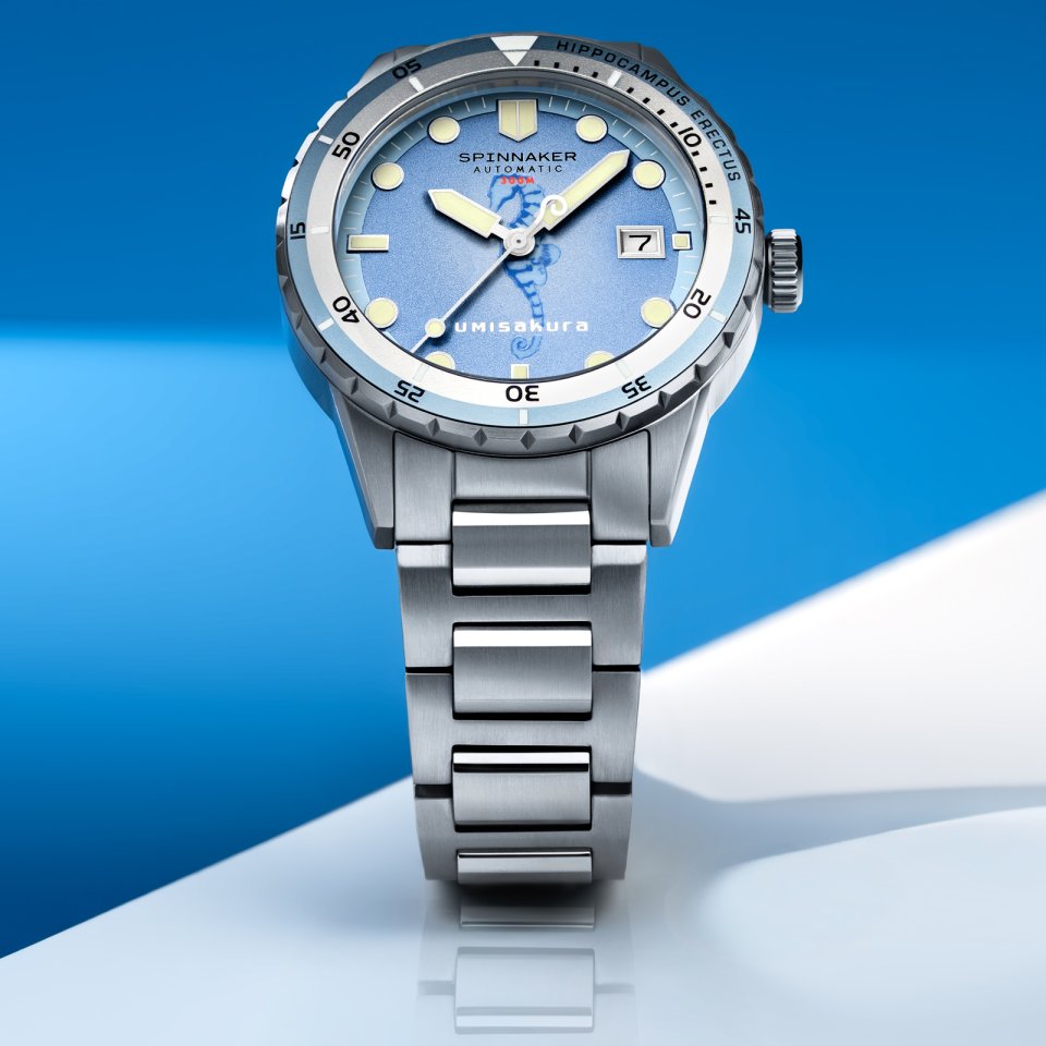 スピニカーから、タツノオトシゴをモチーフに海の環境美化を推進する