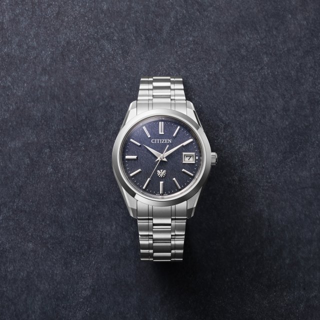 『The CITIZEN』 30周年記念限定モデルが発売～日本の伝統色「勝色(かちいろ)」の藍染和紙文字板を採用