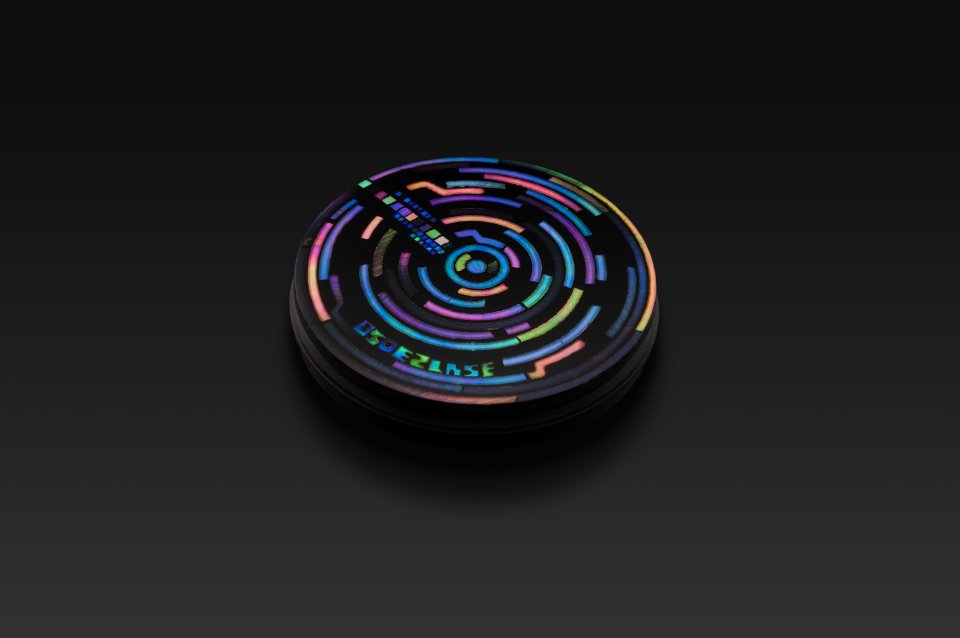 レッセンスより、漆と螺鈿を纏う 特別仕様限定モデル『TYPE 9 IKE