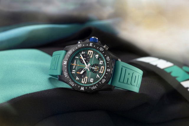ブライトリング「Breitling 2025 IRONMAN® Endurance Proモデル」発表～ゴールを目指すアスリートのための時計