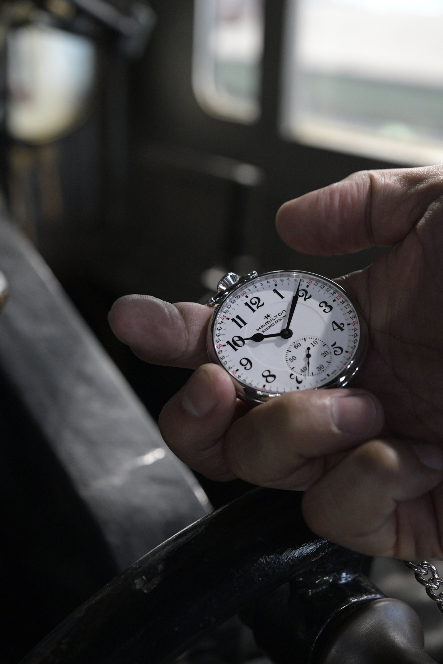 ハミルトンのルーツと創業130周年を称える「レイルロード ポケットウォッチ」～歴史を物語る時計