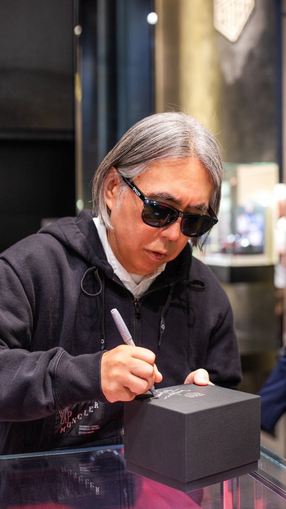 K*g様 Ferrari クロノグラフ 時計 シルバー 頂き物　未真贋　動作確認 セイコー プロスペックス スピードタイマー ソーラークロノグラフ