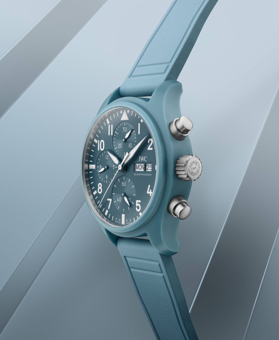 IWC Schaffhausen シャフハウゼン ブルーダイヤル IWCシャフハウゼン「パイロット・ウォッチ・クロノグラフ 41」の