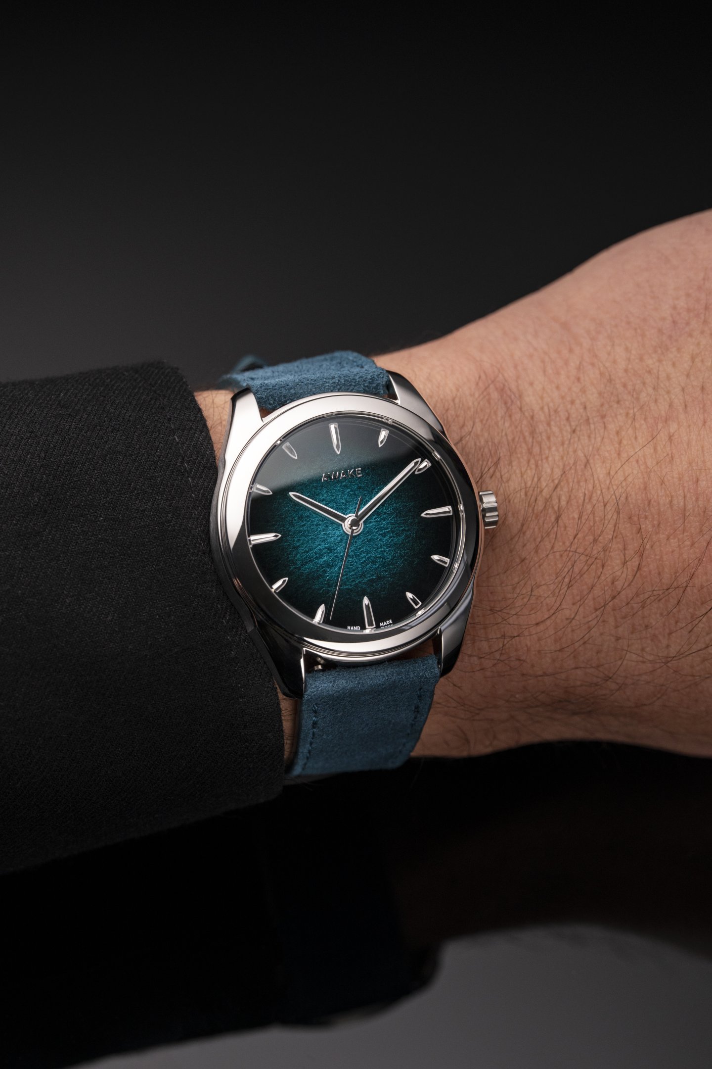 AWAKE、Sơn Mài（ソンマイ）–シルバーリーフコレクションに新作「Atlantis Blue（アトランティス・ブルー）」を発表